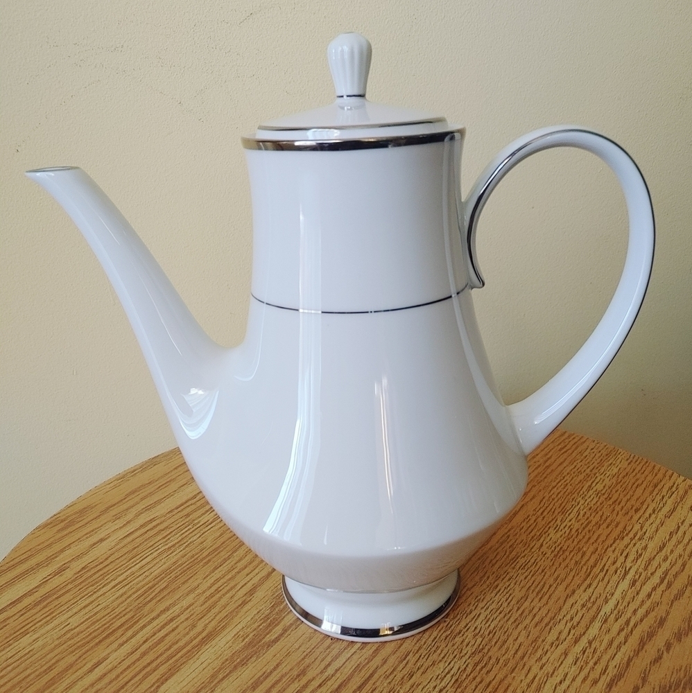 Noritake Spectrum 6 Cup Coffee Server
